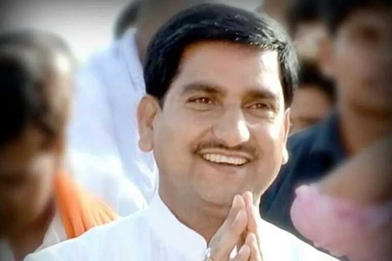 केजरीवाल सहानुभूति लेने के लिए खुद पर कराते हैं हमले : तोखन साहू